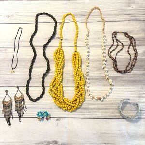 Jewelry Lot of 8 Items Bohemian Boho Beach Jewelry Necklaces Earrings Bracelet